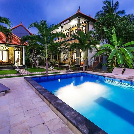 Arya Inn Enny Salon And Spa Lembongan Esterno foto