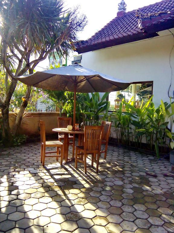 Arya Inn Enny Salon And Spa Lembongan Esterno foto