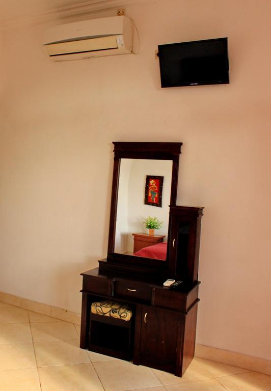 Arya Inn Enny Salon And Spa Lembongan Camera foto