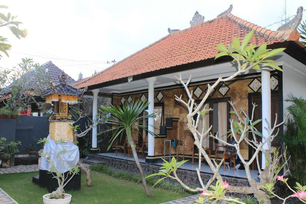 Arya Inn Enny Salon And Spa Lembongan Esterno foto